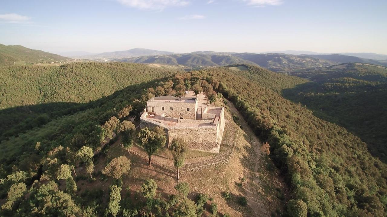 Tenuta Di Forte Sorgnano Gualdo Cattaneo ภายนอก รูปภาพ