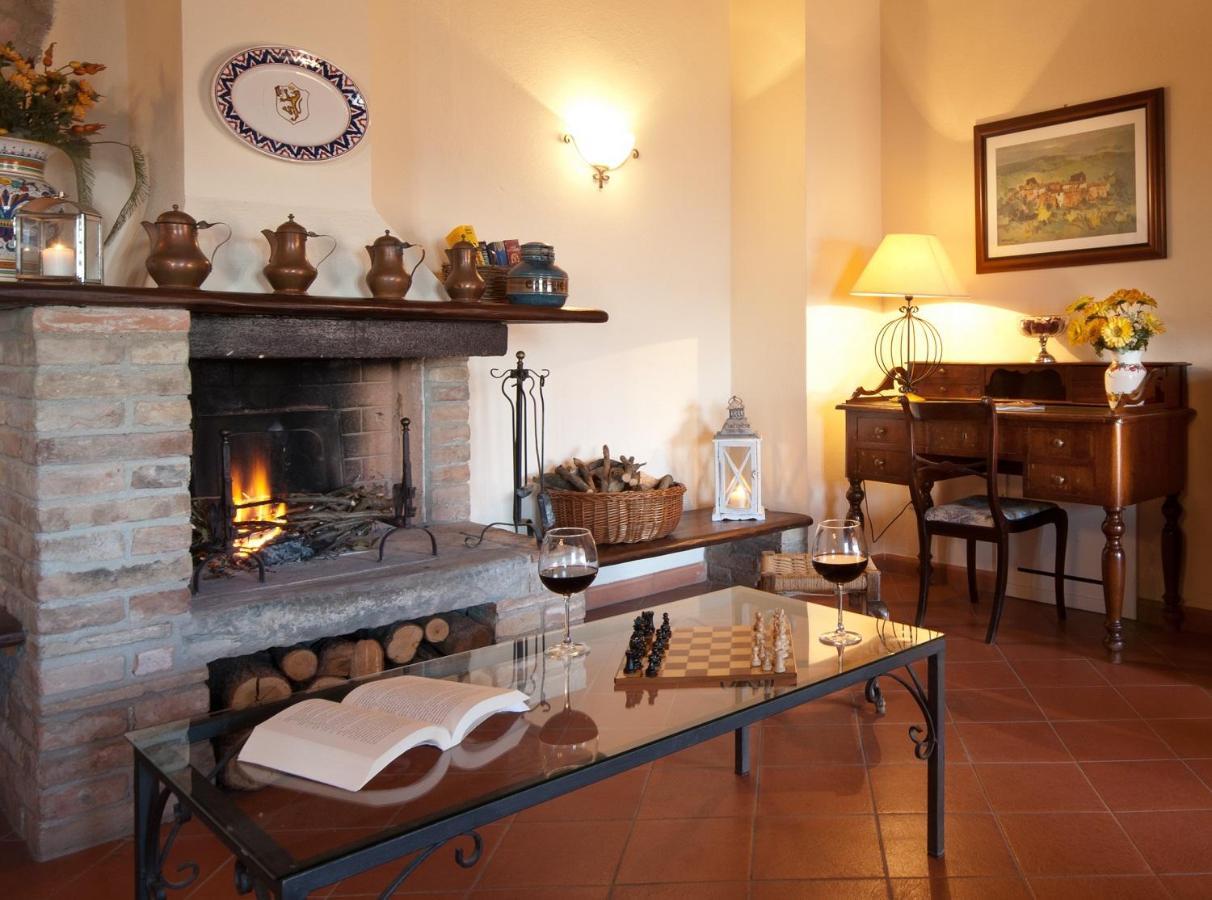 Tenuta Di Forte Sorgnano Gualdo Cattaneo ห้อง รูปภาพ