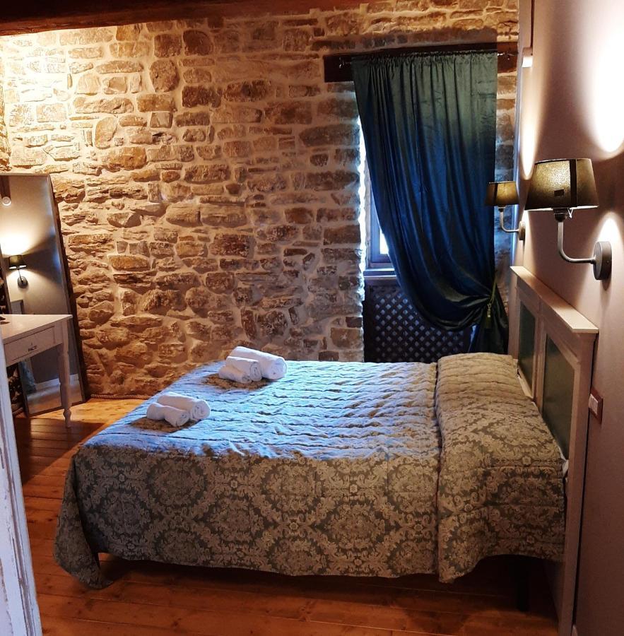 Tenuta Di Forte Sorgnano Gualdo Cattaneo ภายนอก รูปภาพ