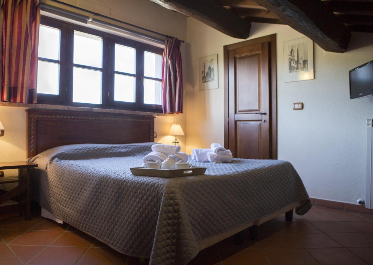 Tenuta Di Forte Sorgnano Gualdo Cattaneo ภายนอก รูปภาพ